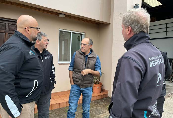 <br />
<b>Notice</b>:  Undefined offset: 0 in <b>/home/uv026317/public_html/in_ultimas-lateral.php</b> on line <b>23</b><br />
<br />
<b>Notice</b>:  Trying to access array offset on value of type null in <b>/home/uv026317/public_html/in_ultimas-lateral.php</b> on line <b>23</b><br />
